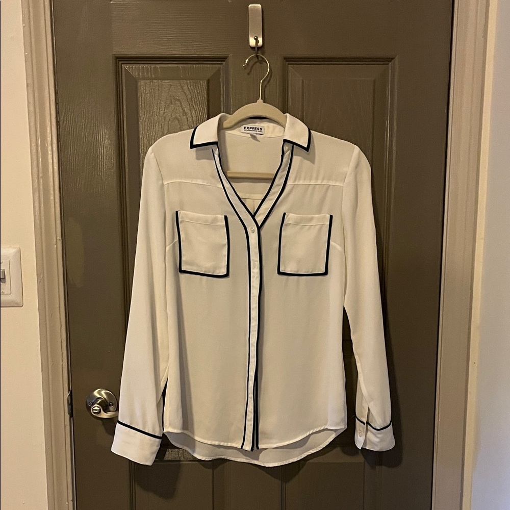 Express Ivory Blouse with Dark Accents